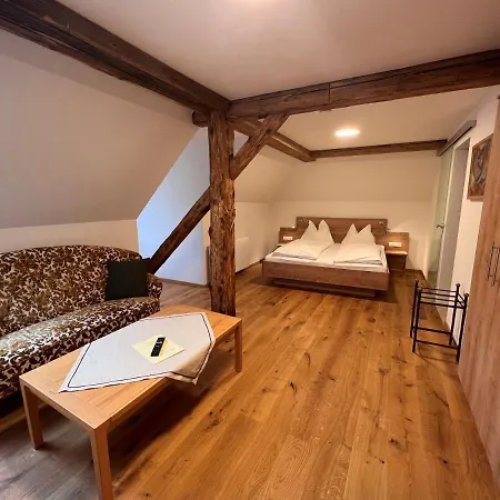 ベッド・アンド・ブレックファスト Kohlmayr Gmünd