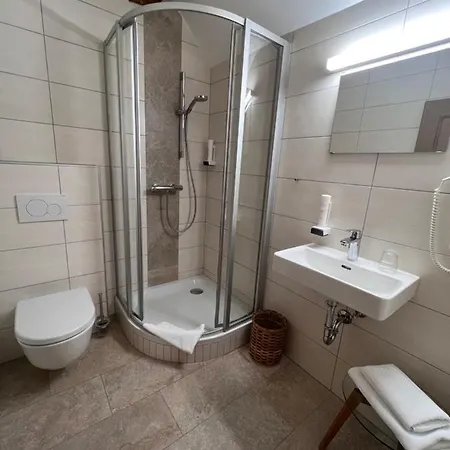 Bed & Breakfast Gasthof Kohlmayr Gmund in Karnten