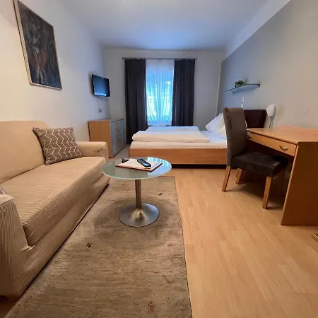 Gasthof Kohlmayr Bed & Breakfast 3*