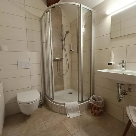 Gasthof Kohlmayr Bed & Breakfast Gmund in Karnten